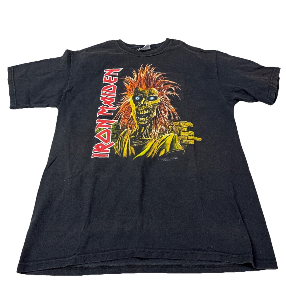 Iron Maiden - 2006 - Self Titled T-shirt - Size‎ Medium 2j